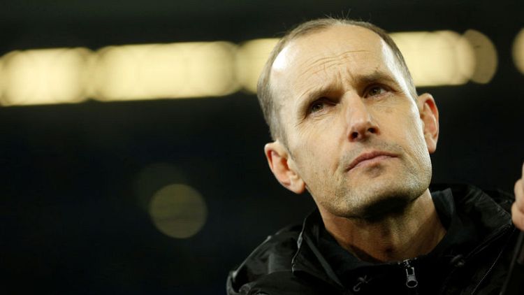 Leverkusen sack coach Herrlich, hire Dutchman Bosz