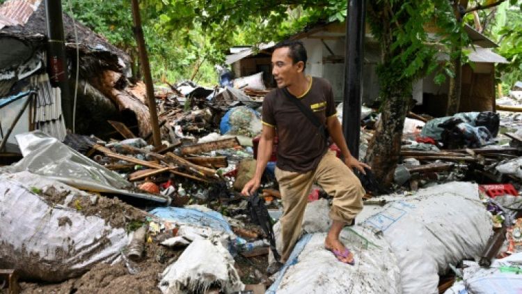 "Tout est parti": des Indonésiens racontent l'horreur du tsunami