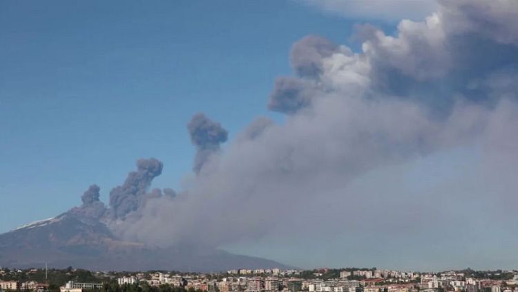 Italy's Mount Etna erupts, authorities close airport