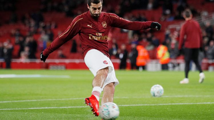 Arsenal's Mkhitaryan out for six weeks with broken foot