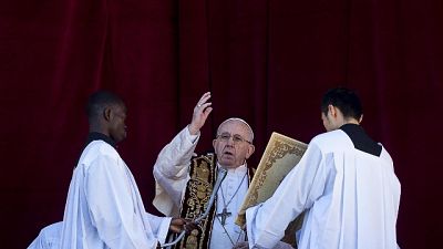 Papa: 50mila a 'Urbi e Orbi' Papa: 50mila a 'Urbi e Orbi'
