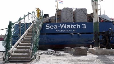 Migranti: Sea Watch a sud di Lampedusa Migranti: Sea Watch a sud di Lampedusa