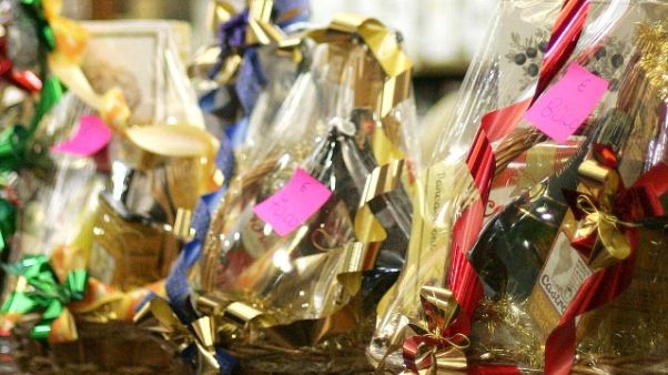 Ricevono cesto Natale, poi 40 licenziati Ricevono cesto Natale, poi 40 licenziati