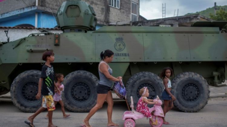 Les militaires au centre de la sécurité à Rio: un bilan mitigé