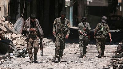 الجيش السوري ينتشر في منطقة منبج بعد دعوة كردية لحمايتها من هجوم تركي