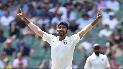 India strike twice after setting Australia 399 to win