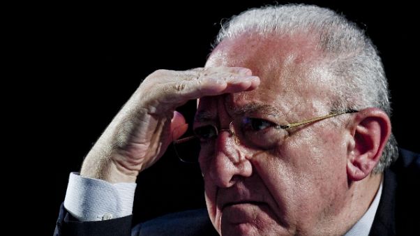 De Luca,allo stadio con coltello?carcere De Luca,allo stadio con coltello?carcere