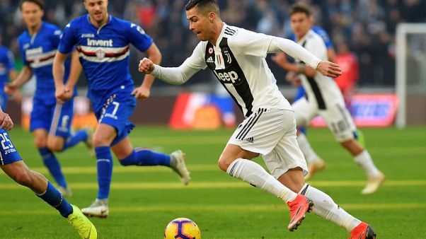 Ronaldo brace gives Juve contentious win over unlucky Samp Ronaldo brace gives Juve contentious win over unlucky Samp