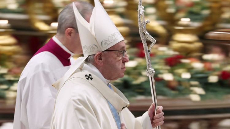 Pope bemoans disjointed world, praises unity over diversity