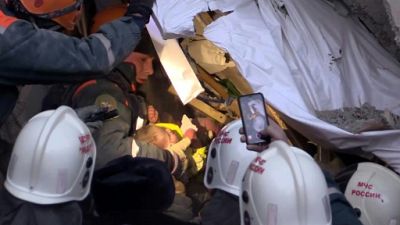 Explosion en Russie : les secouristes ont retrouvé un bébé vivant Explosion en Russie : les secouristes ont retrouvé un bébé vivant