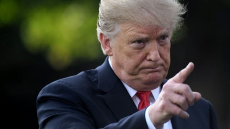 Trump appelle ses détracteurs à "SE CALMER" en 2019