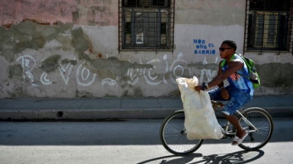 Cuba fête 60 ans de révolution et dénonce l'hostilité de Washington Cuba fête 60 ans de révolution et dénonce l'hostilité de Washington