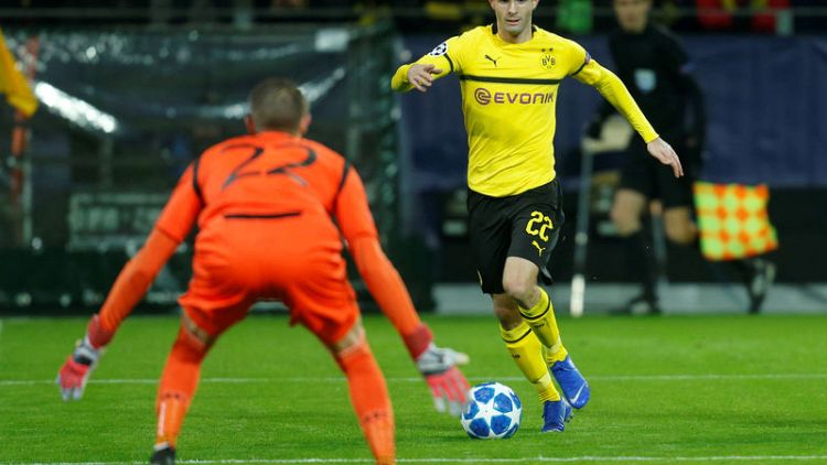Chelsea sign Dortmund winger Pulisic
