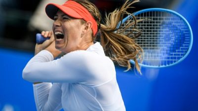 Tennis: mal partie, Sharapova passe sur abandon à Shenzhen Tennis: mal partie, Sharapova passe sur abandon à Shenzhen