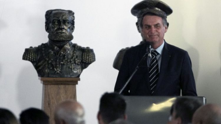 Brésil : le gouvernement Bolsonaro en place, salué par la Bourse