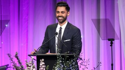 Hasan Minhaj le 12 novembre 2018 à Beverly Hills Hasan Minhaj le 12 novembre 2018 à Beverly Hills