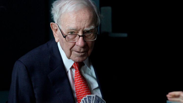 For Warren Buffett, sinking Apple shares a wish come true