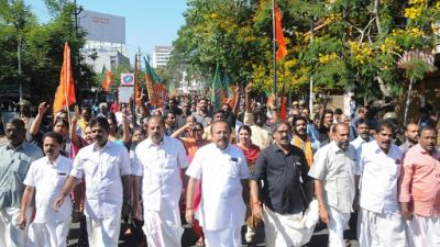 Nouveaux affrontements en Inde après l'entrée de femmes dans le temple de Sabarimala Nouveaux affrontements en Inde après l'entrée de femmes dans le temple de Sabarimala