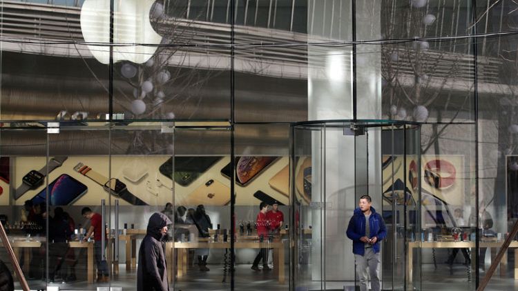 Paying the price - China shoppers, stung by slowdown, take bite out of Apple