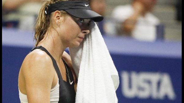 Shenzhen Open, Sharapova si ritira Shenzhen Open, Sharapova si ritira