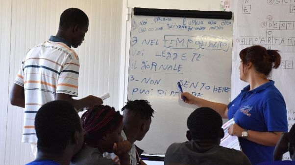 Migranti: in calo domande asilo, Migranti: in calo domande asilo,