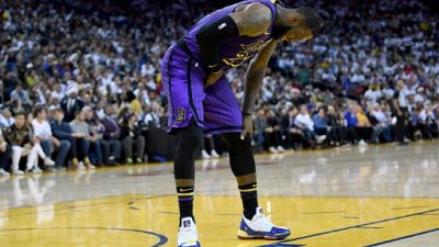 NBA: LeBron James va manquer au moins trois matches de plus NBA: LeBron James va manquer au moins trois matches de plus