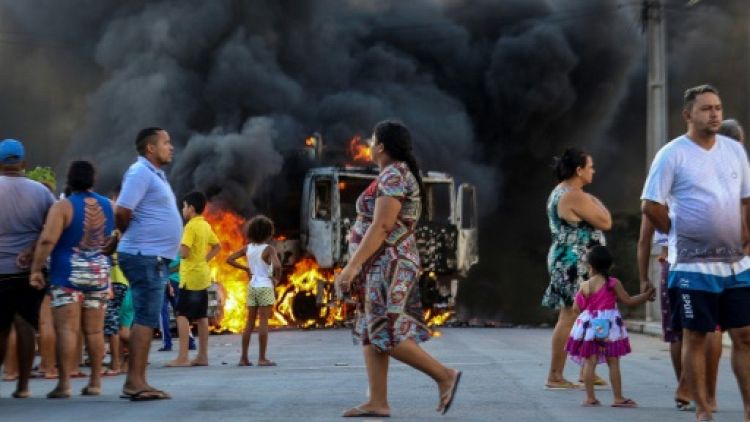 Brésil: des soldats se déploient dans le Nord-est pour faire face aux violences
