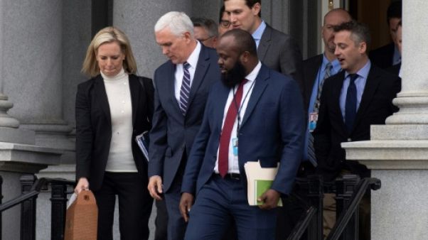 Etats-Unis: peu d'avancées dans les pourparlers pour mettre fin au "shutdown" Etats-Unis: peu d'avancées dans les pourparlers pour mettre fin au "shutdown"