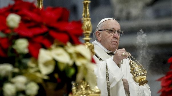 Papa: aiutare deboli, gratuità preziosa Papa: aiutare deboli, gratuità preziosa
