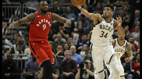 Nba: Giannis super non basta ai Bucks Nba: Giannis super non basta ai Bucks