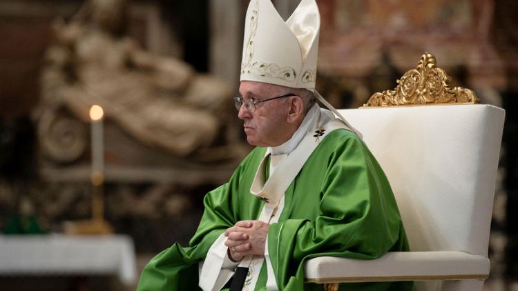 Pope enters fray over migrant ships, appeals for safe ports