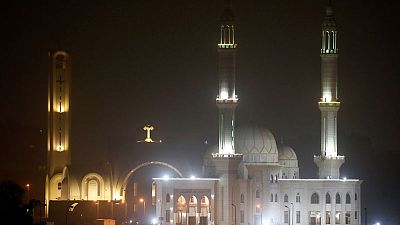السيسي يفتتح مسجدا ضخما وأكبر كاتدرائية في الشرق الأوسط