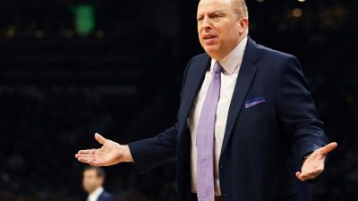 NBA: Minnesota limoge son entraîneur après une large victoire NBA: Minnesota limoge son entraîneur après une large victoire