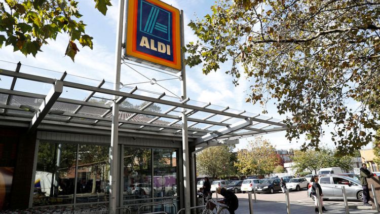 Aldi UK says December sales almost £1 billion