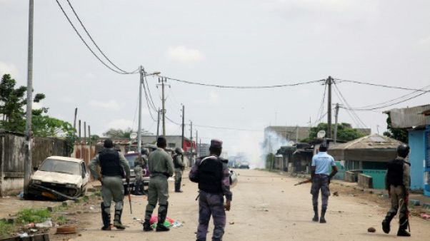 Echec d'un coup d'Etat au Gabon au moment où le président, malade, était à l'étranger Echec d'un coup d'Etat au Gabon au moment où le président, malade, était à l'étranger