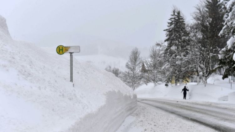 Forts cumuls de neige en Autriche, cinq randonneurs décédés