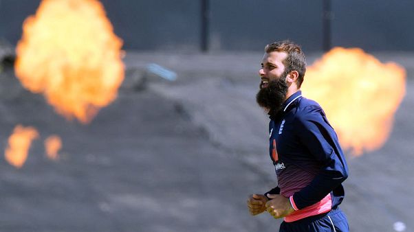 Guptill catch helps New Zealand sweep ODI series against Sri Lanka Guptill catch helps New Zealand sweep ODI series against Sri Lanka