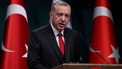 أردوغان: لا يمكن قبول تصريحات مستشار ترامب عن المقاتلين الأكراد