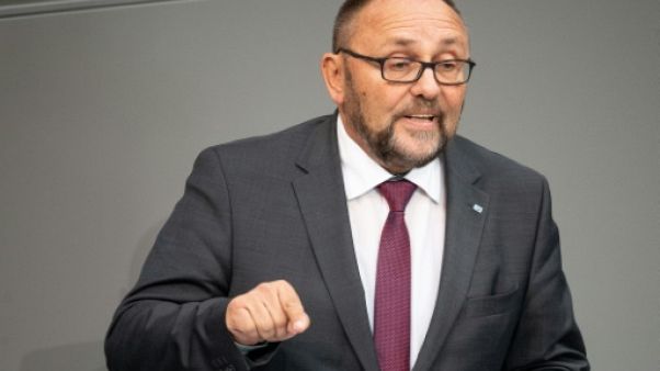 Allemagne : vives condamnations après l'agression d'un élu d'extrême droite Allemagne : vives condamnations après l'agression d'un élu d'extrême droite
