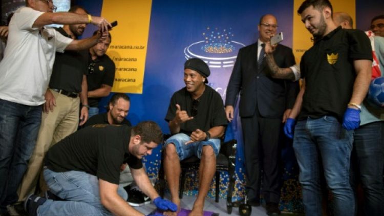 Ronaldinho laisse son empreinte dans le panthéon du foot brésilien