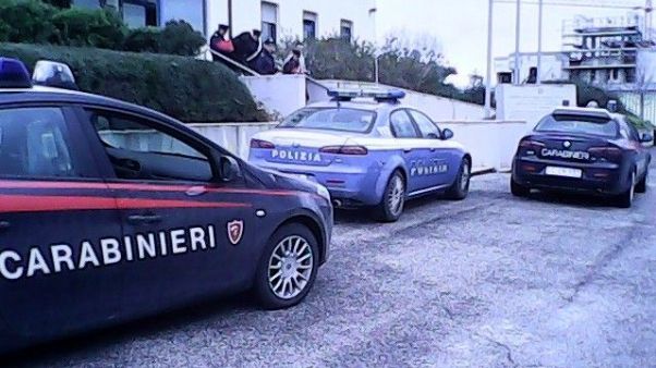Tentato omicidio per figlio accoltellata Tentato omicidio per figlio accoltellata