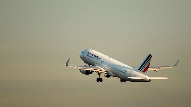 Protests hit Air France KLM, overshadowing Dutch traffic rise