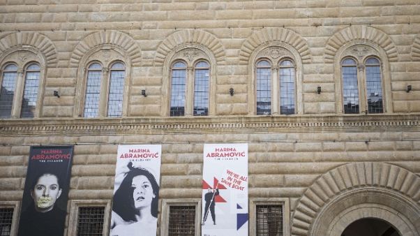 Aggredì Abramovic,fermato nudo a Firenze Aggredì Abramovic,fermato nudo a Firenze