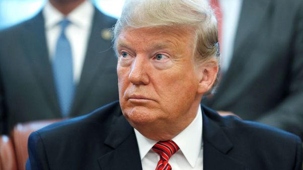 ترامب: أملك "الحق المطلق" لإعلان الطوارئ على الحدود ترامب: أملك "الحق المطلق" لإعلان الطوارئ على الحدود