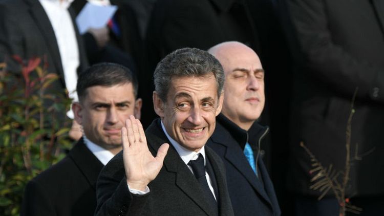 Ex-Sarkozy minister jumps conservative ship to join French far-right