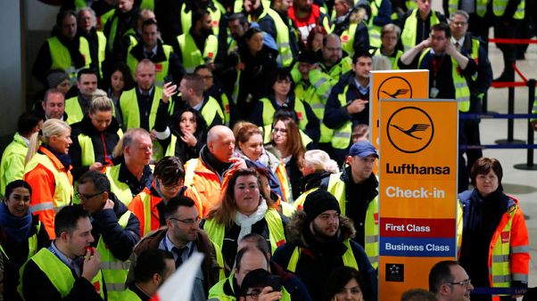German airport security staff strike hits more than 600 flights German airport security staff strike hits more than 600 flights