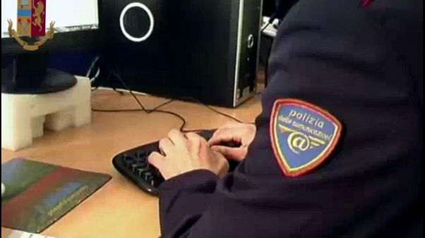 Videogiochi per adescare bimbi,arrestato Videogiochi per adescare bimbi,arrestato