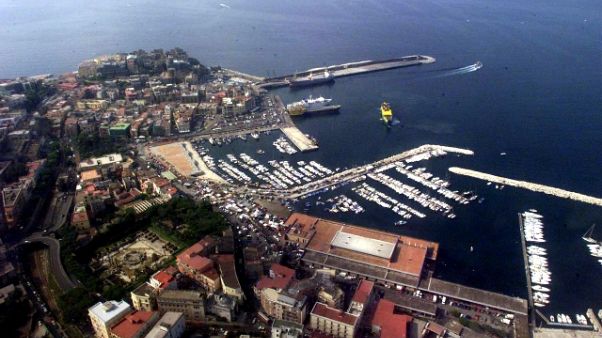 Lieve scossa, avvertita anche a Napoli Lieve scossa, avvertita anche a Napoli