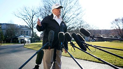 Trump eyes emergency powers to pay for border wall, end shutdown Trump eyes emergency powers to pay for border wall, end shutdown