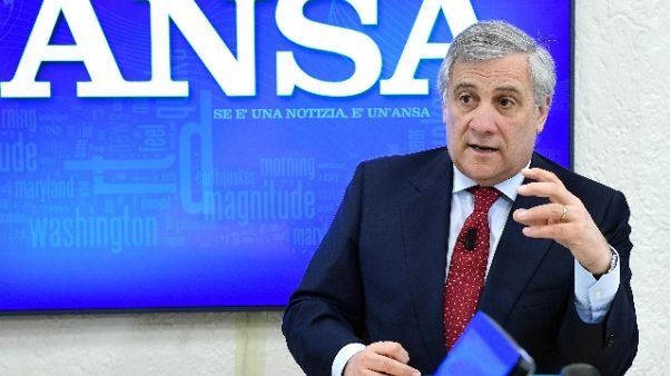 Tajani, Di Maio con chi devasta città Tajani, Di Maio con chi devasta città